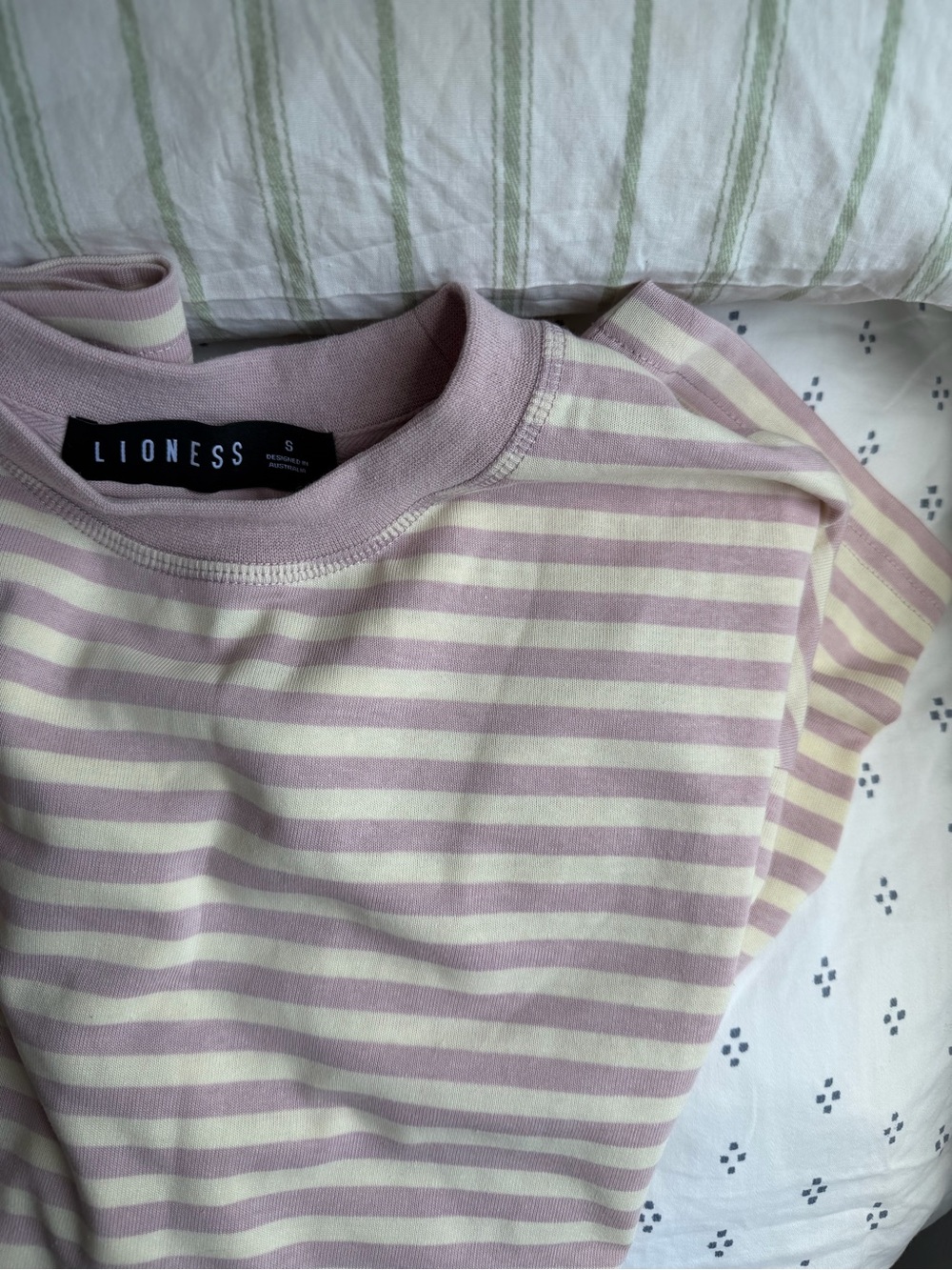 Lioness lavender and butter yellow Long Sleeve Crewneck - Picture 3 of 5